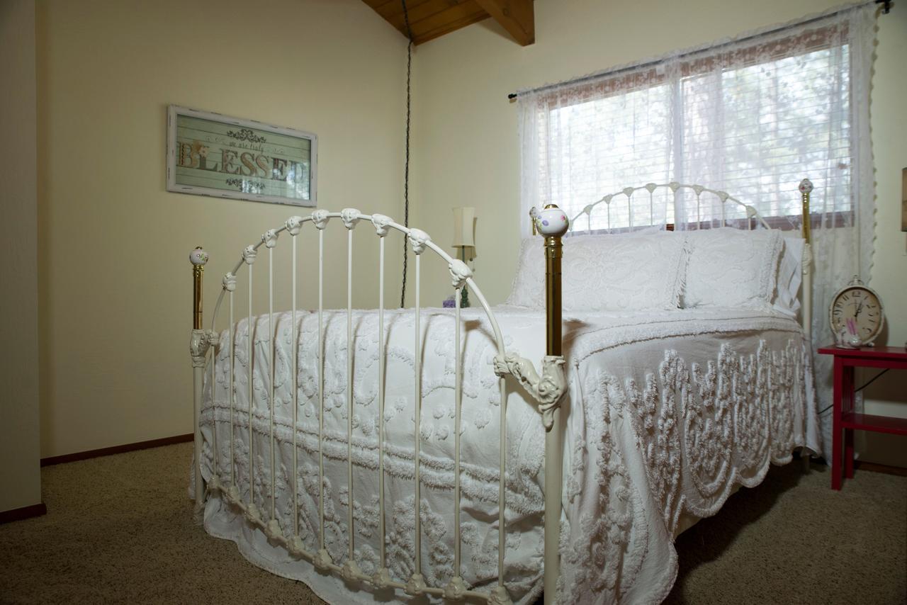 Lovely Mountain Lake Chalet By Yosemite: Equipped! Гроувланд Екстериор снимка